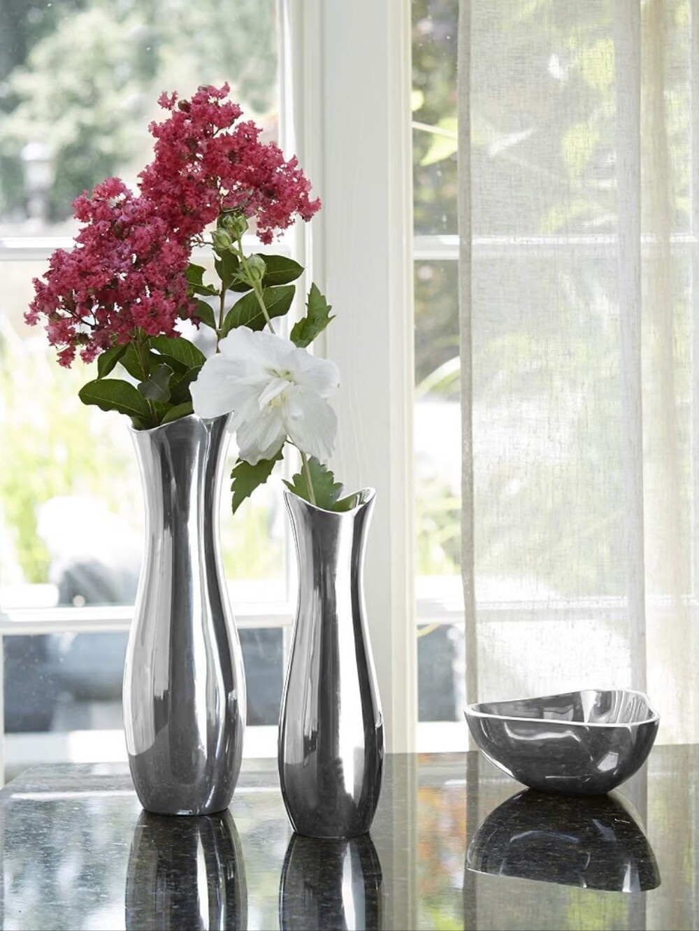 Nambe Stryker Flower Vase 11-Inch.